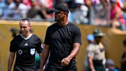 Vincent Kompany chỉ ra lí do Bayern Munich thua Benfica