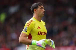 Điểm tin bóng đá tối 6/9: Tương lai Emiliano Martinez vẫn bỏ ngỏ