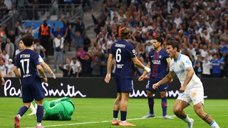 PSG thất bại trong ngày Ousmane Dembele giành Quả bóng vàng