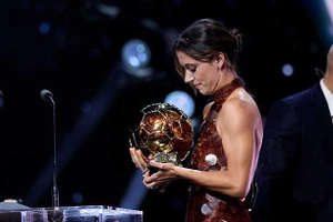 Tổng hợp những danh hiệu được trao tại gala Quả Bóng Vàng 2025