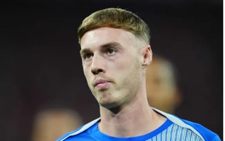 Cole Palmer được khuyên gia nhập Real Madrid hoặc Barcelona