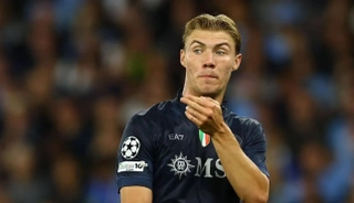 Rasmus Hojlund: “Đá với 11 người trước Man City còn khó”