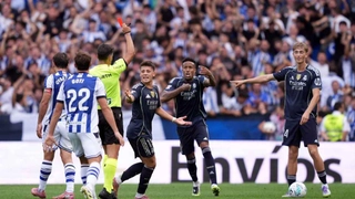 Dean Huijsen chỉ trích quyết định giữ nguyên án treo giò của RFEF