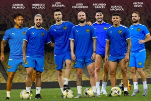 Vì sao 7 cầu thủ nhập tịch Malaysia khó thoát án phạt FIFA?